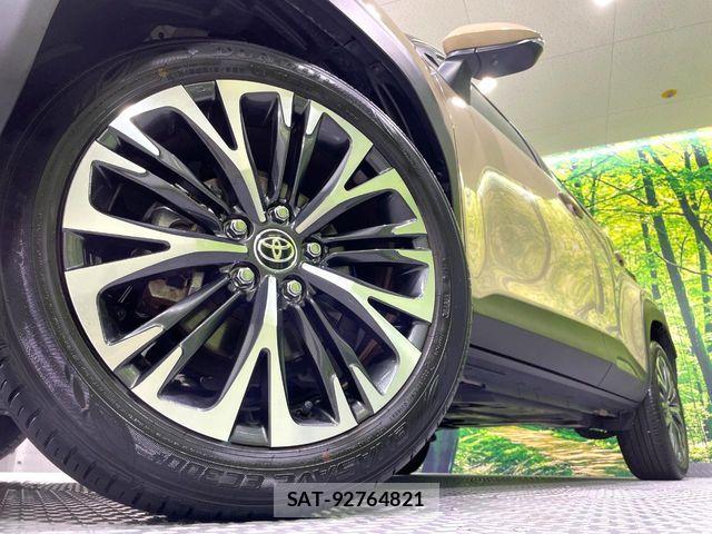 Toyota YARIS CROSS 2023-04 7021966-14