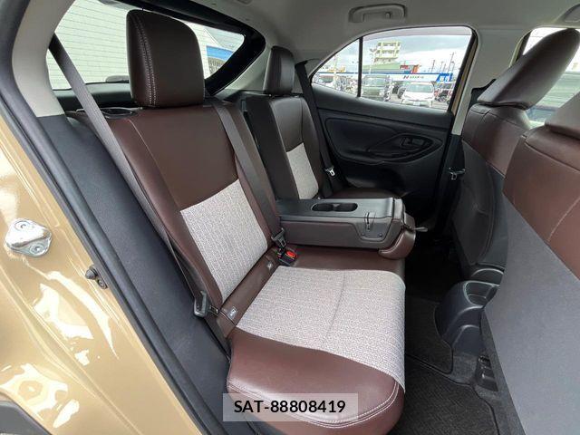 Toyota YARIS CROSS 2021-10 7021964-9