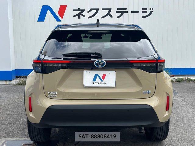 Toyota YARIS CROSS 2021-10 7021964-15