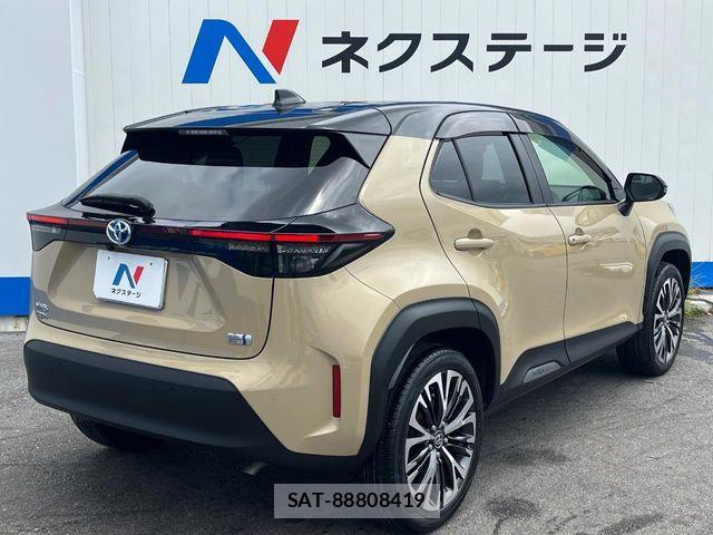 Toyota YARIS CROSS 2021-10 7021964-17