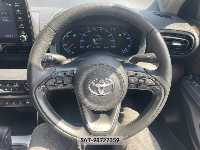 Toyota YARIS CROSS 2023-01 7021963-12
