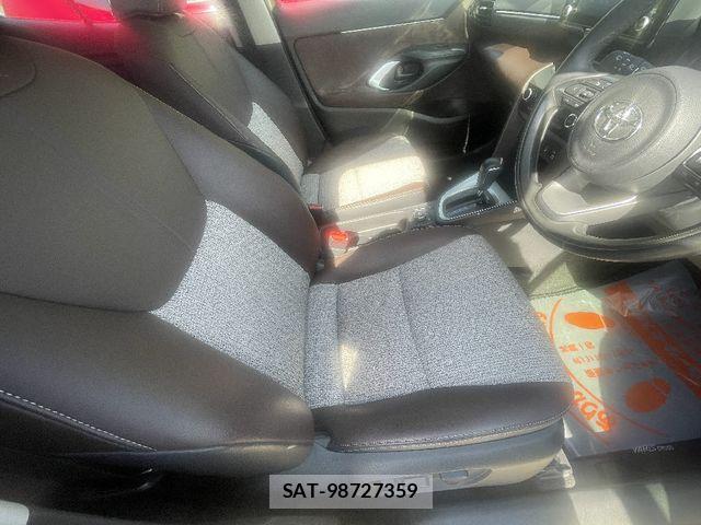 Toyota YARIS CROSS 2023-01 7021963-17