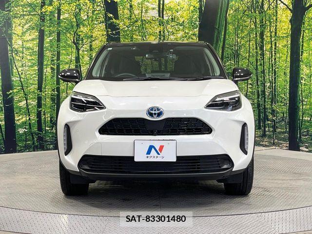 Toyota YARIS CROSS 2021-12 7021962-13