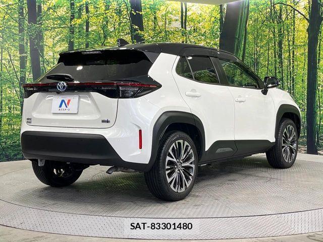 Toyota YARIS CROSS 2021-12 7021962-16