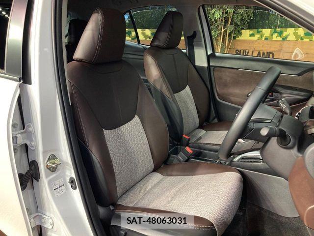 Toyota YARIS CROSS 2023-12 7061562-8