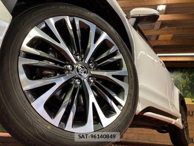 Toyota YARIS CROSS 2023-11 7061561-12