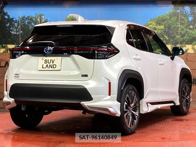 Toyota YARIS CROSS 2023-11 7061561-16
