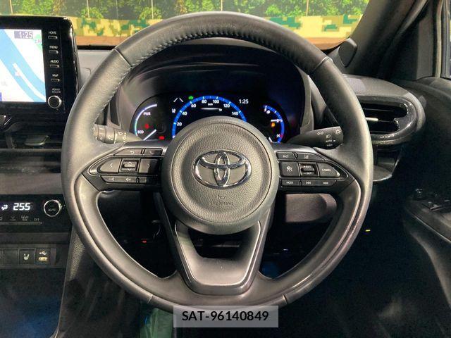 Toyota YARIS CROSS 2023-11 7061561-7