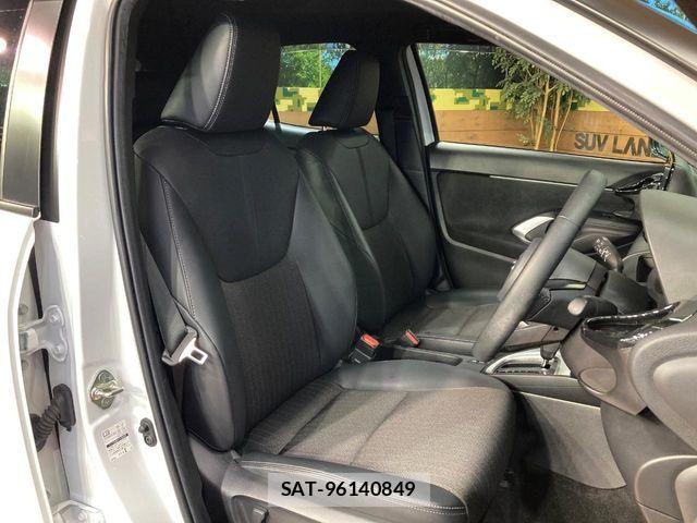 Toyota YARIS CROSS 2023-11 7061561-8