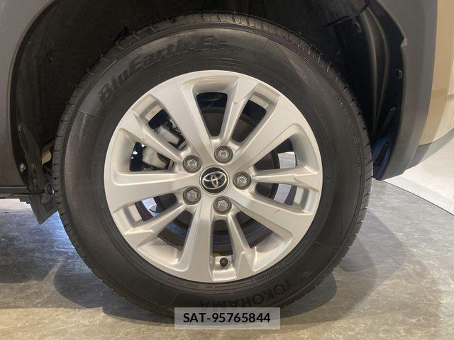 Toyota YARIS CROSS 2021-10 7061558-11