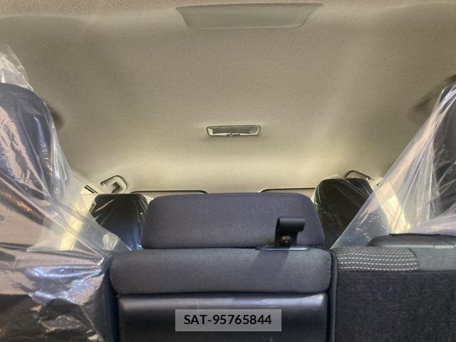 Toyota YARIS CROSS 2021-10 7061558-13