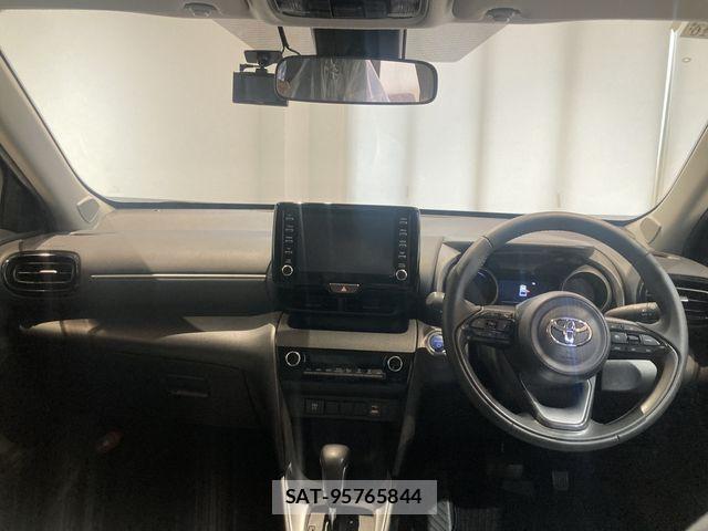 Toyota YARIS CROSS 2021-10 7061558-15