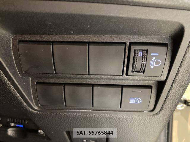 Toyota YARIS CROSS 2021-10 7061558-26