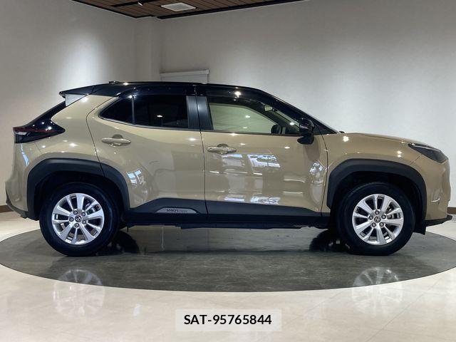 Toyota YARIS CROSS 2021-10 7061558-5