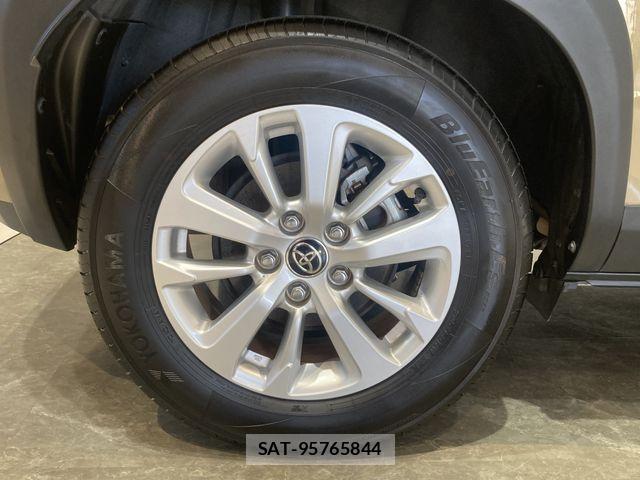 Toyota YARIS CROSS 2021-10 7061558-8
