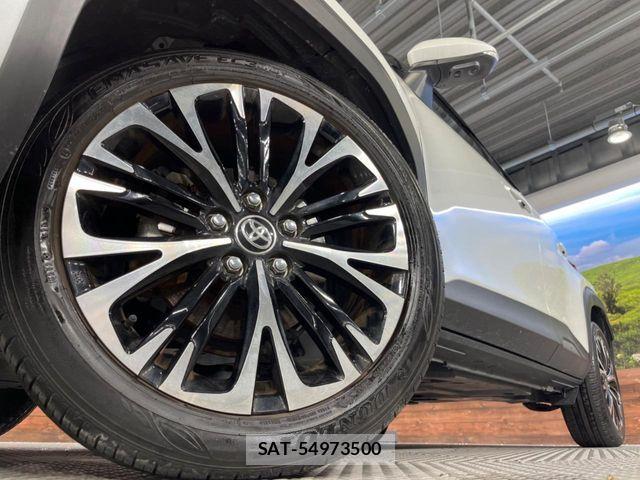 Toyota YARIS CROSS 2024-04 7061560-12