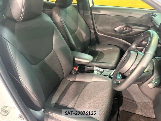 Toyota YARIS CROSS 2024-11 7061565-7