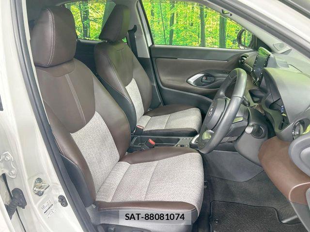 Toyota YARIS CROSS 2021-10 7061571-7