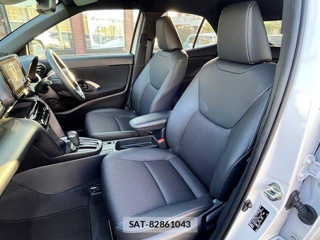 Toyota YARIS CROSS 2025-01 7061563-18