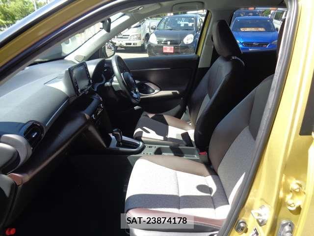 Toyota YARIS CROSS 2021-05 7061576-9