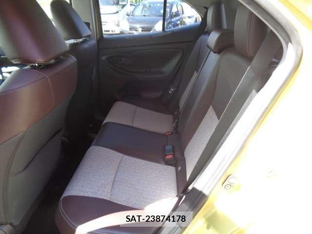 Toyota YARIS CROSS 2021-05 7061576-10