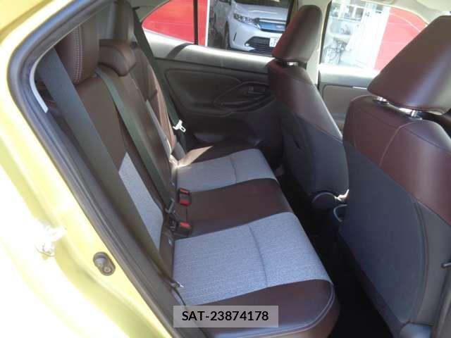 Toyota YARIS CROSS 2021-05 7061576-11