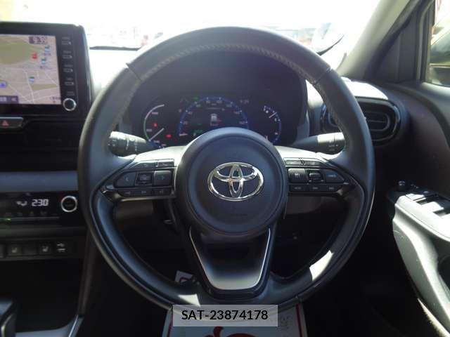 Toyota YARIS CROSS 2021-05 7061576-13