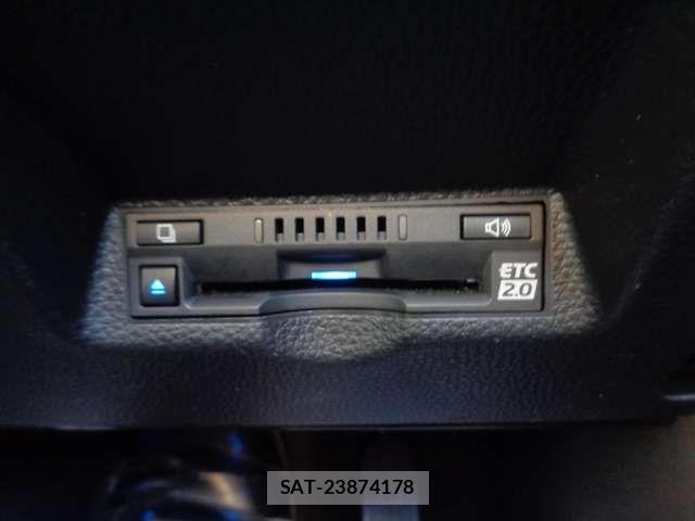 Toyota YARIS CROSS 2021-05 7061576-17