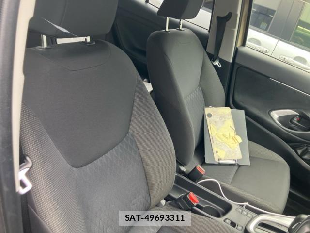 Toyota YARIS CROSS 2023-06 7061573-13