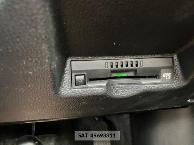 Toyota YARIS CROSS 2023-06 7061573-21