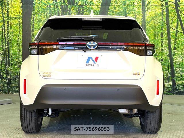 Toyota YARIS CROSS 2021-08 7061566-15