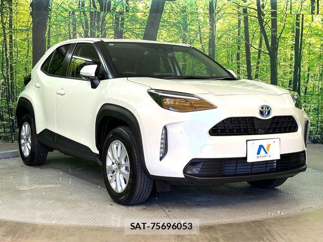 Toyota YARIS CROSS 2021-08 7061566-16
