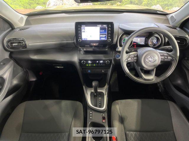 Toyota YARIS CROSS 2023-11 7061570-1