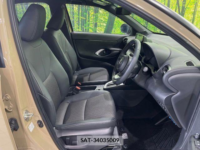 Toyota YARIS CROSS 2023-06 7061567-9
