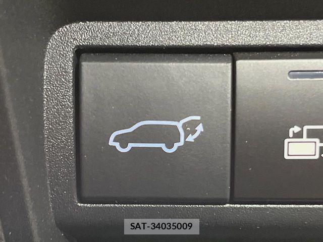 Toyota YARIS CROSS 2023-06 7061567-6