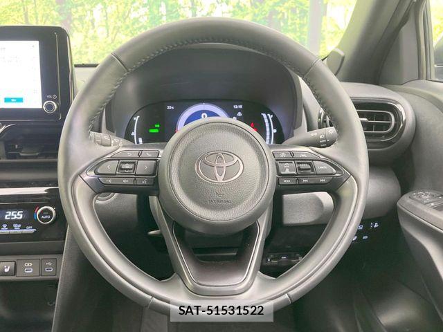 Toyota YARIS CROSS 2025-09 7061557-10