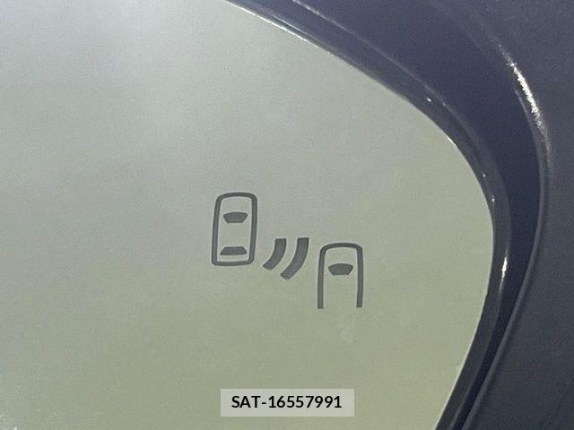 Toyota YARIS CROSS 2021-08 7061575-7