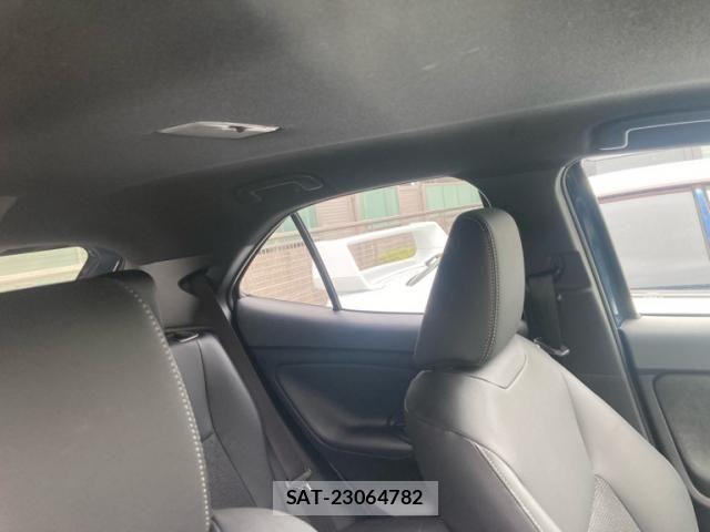 Toyota YARIS CROSS 2025-06 7227799-10