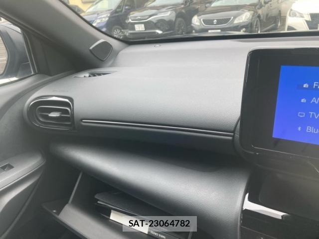 Toyota YARIS CROSS 2025-06 7227799-16