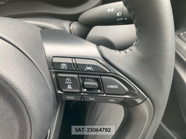 Toyota YARIS CROSS 2025-06 7227799-18