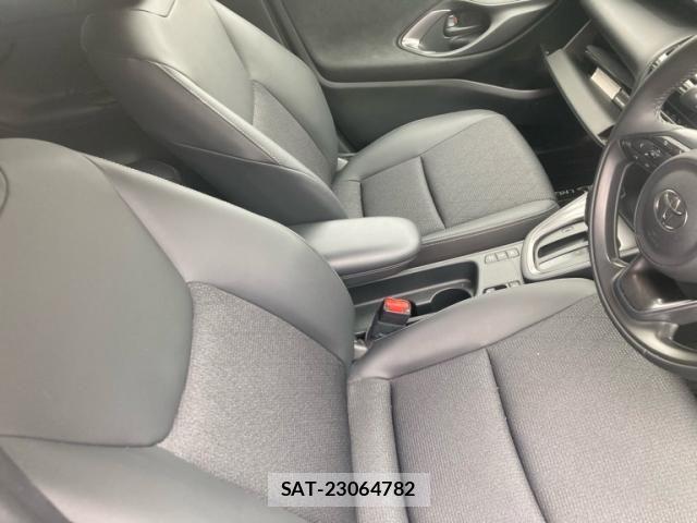 Toyota YARIS CROSS 2025-06 7227799-8