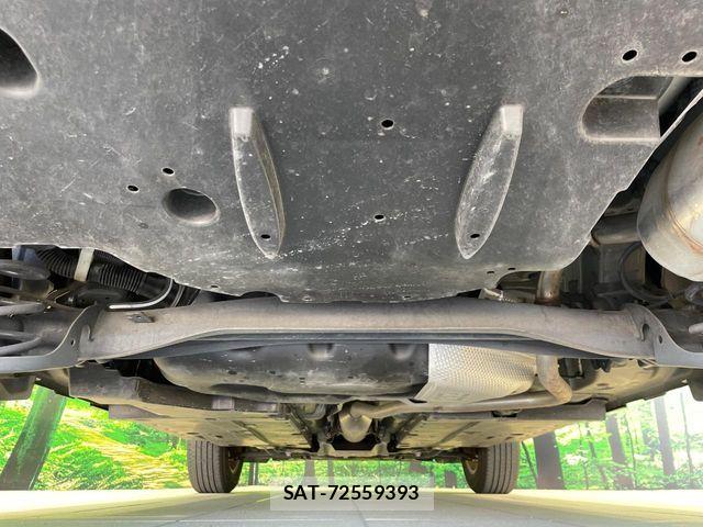 Toyota YARIS CROSS 2022-01 7227760-18