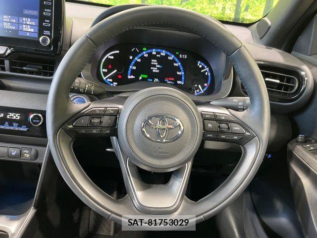 Toyota YARIS CROSS 2023-11 7227785-10