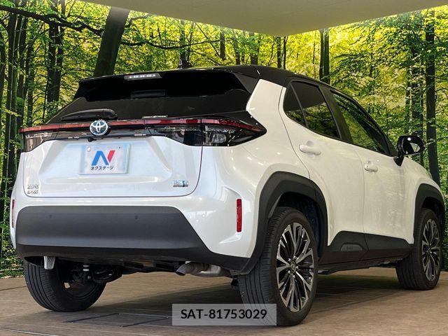 Toyota YARIS CROSS 2023-11 7227785-16