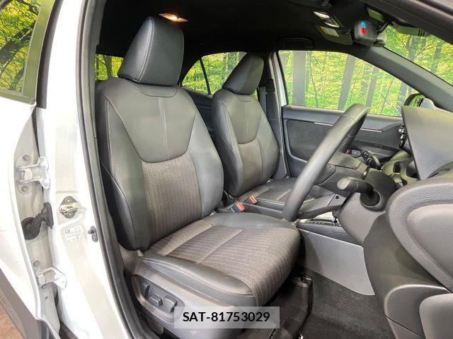 Toyota YARIS CROSS 2023-11 7227785-7