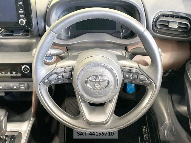 Toyota YARIS CROSS 2021-03 7227741-10