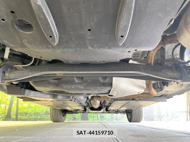 Toyota YARIS CROSS 2021-03 7227741-18