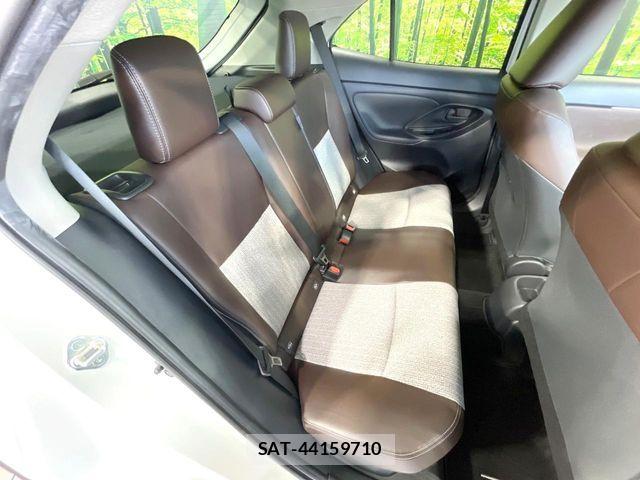 Toyota YARIS CROSS 2021-03 7227741-8