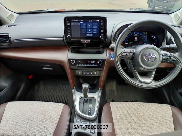 Toyota YARIS CROSS 2021-04 7227747-1
