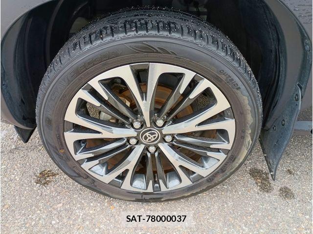 Toyota YARIS CROSS 2021-04 7227747-4